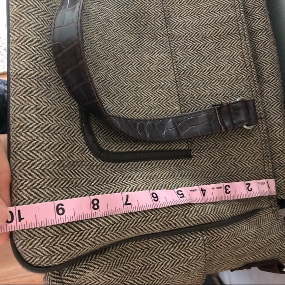 TRAVEL BAG Unisex Medium Size Utility Pocket Shoulder Bag - Picture 12 of 13